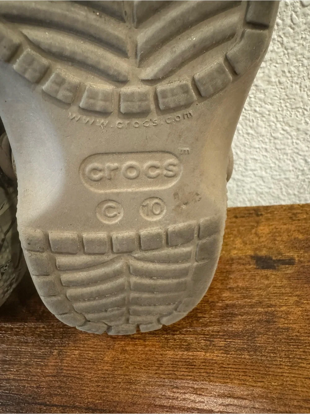 Camo Crocs. Size 10toddler.